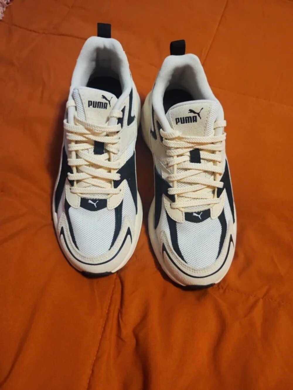 Puma woman's shoes